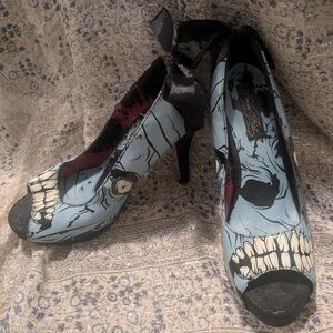 Iron Fist Bone Breaker Heels (fits like a 7ish)